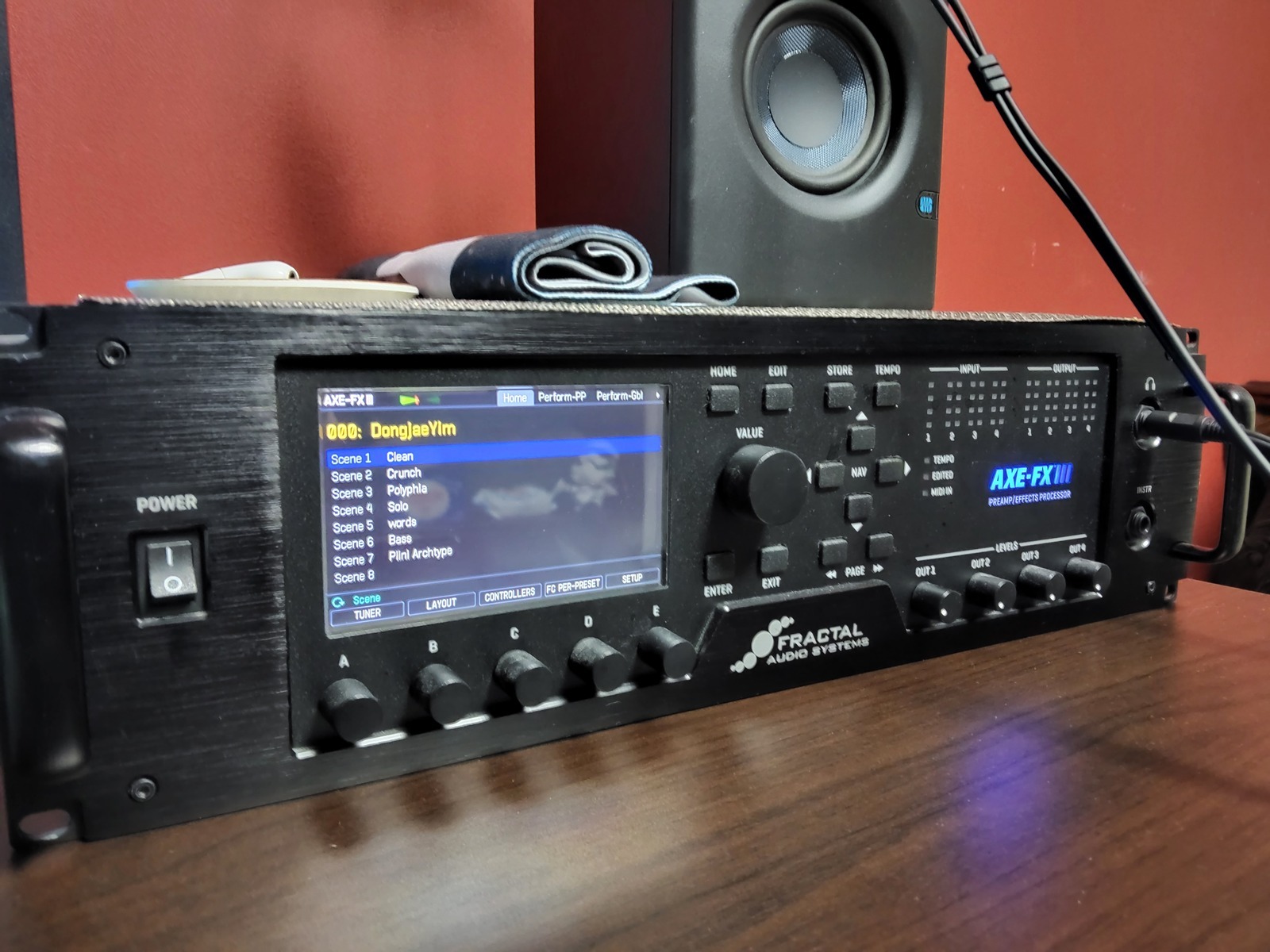 Amp Rig by dongjaeyim featuring Fractal Audio Axe-Fx III Mark II