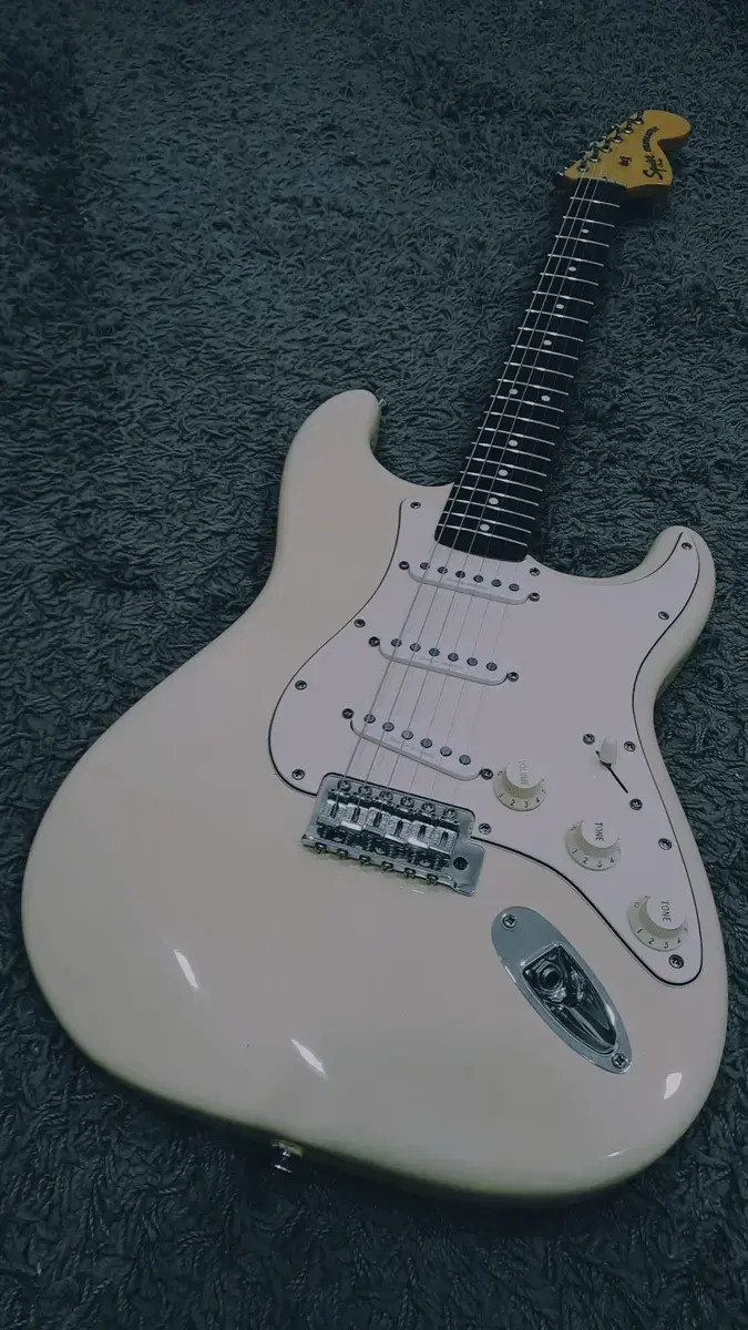 Music Gear Setup by wmizmin featuring Squier Vintage Modified Stratocaster