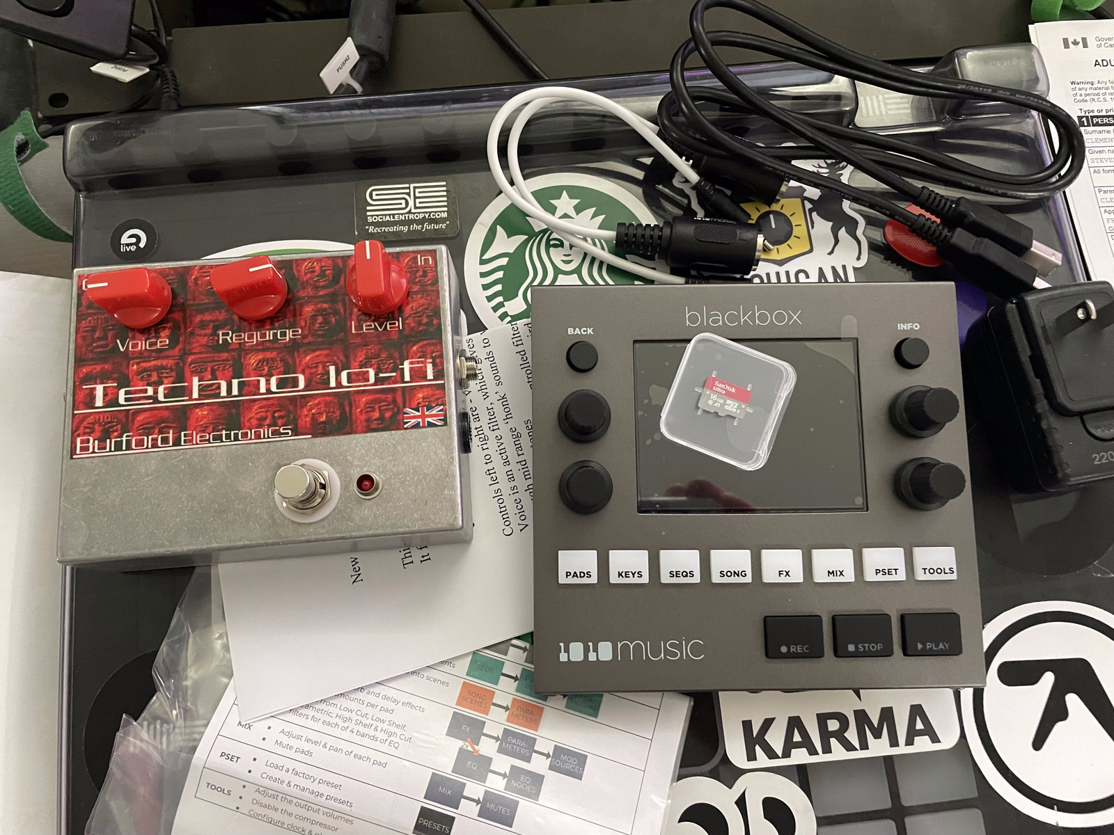 Electronic Studio Setup by bubbajones featuring Techno lo-fi, 1010music Blackbox, and Ableton Push 2