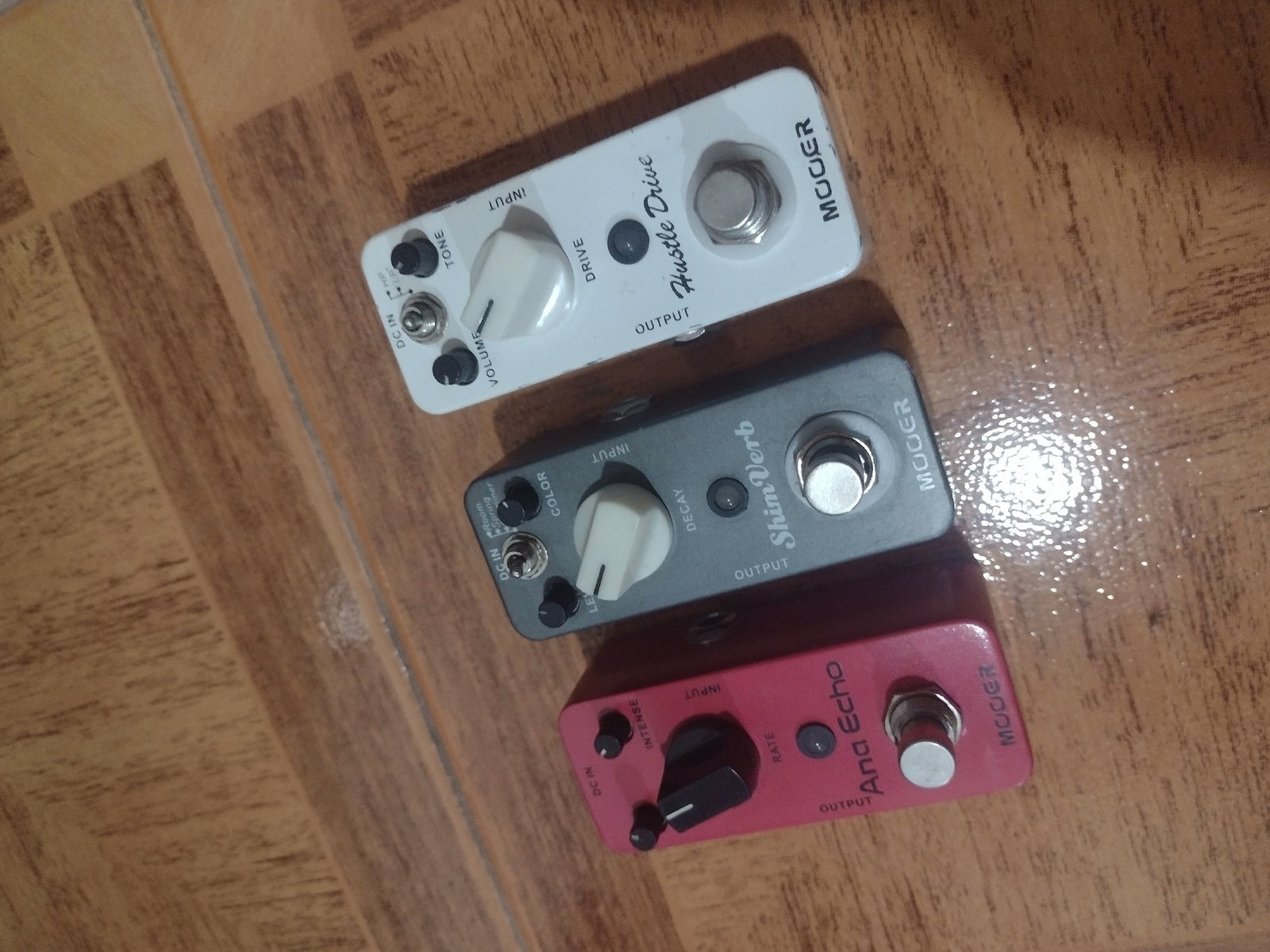 Metal Pedalboard by ernesto_e_mendez featuring Mooer Hustle Drive, Mooer Ana Echo Delay, and Mooer Shimverb