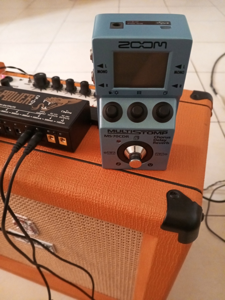 Pedalboard by dogpool featuring Zoom MS-70CDR MultiStomp