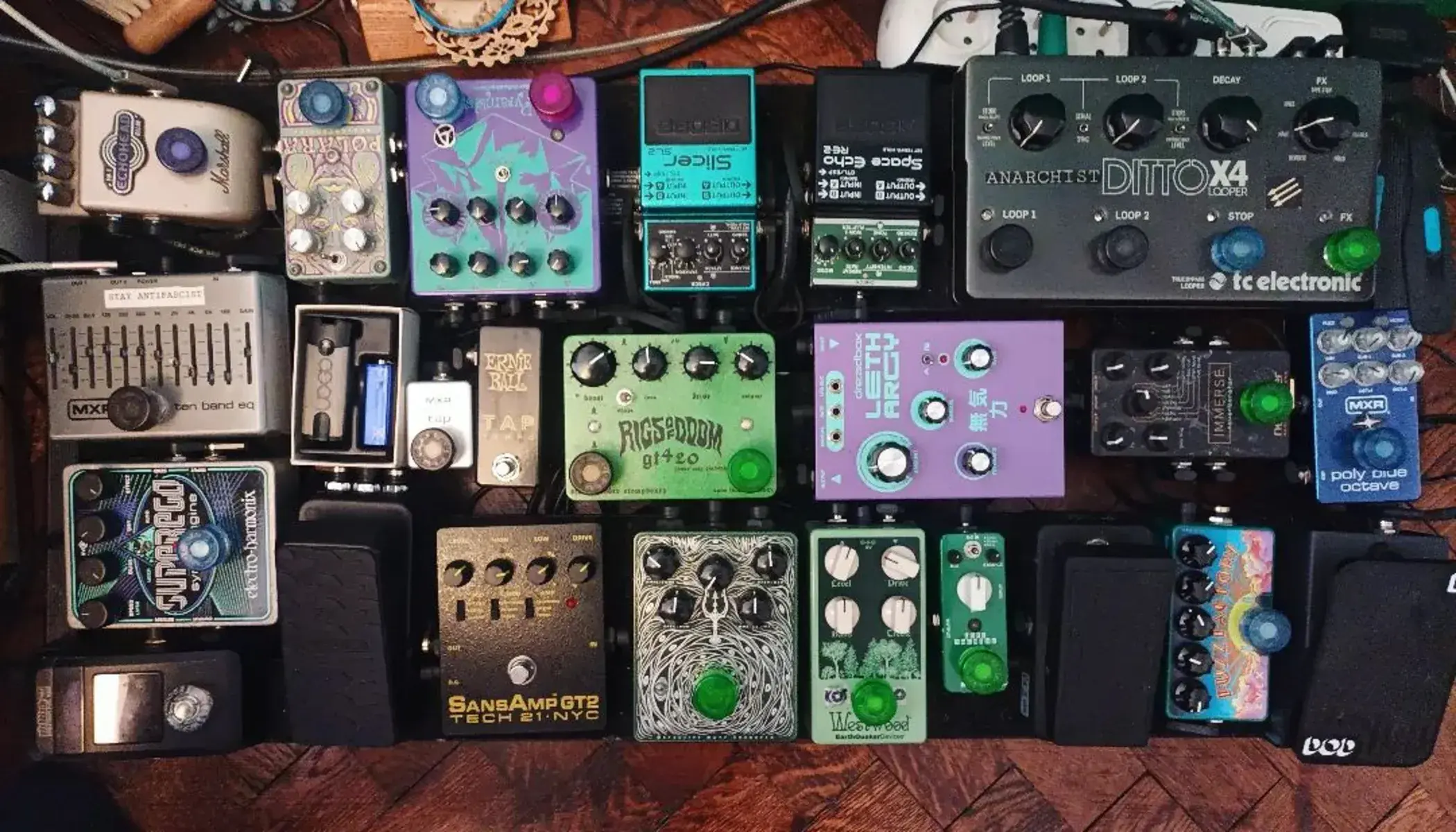 Pedalboard by marian_mazurowski featuring MXR M306 Poly Blue Octave, ZVEX Vexter Series Fuzz Factory, and Dunlop CBM535Q Cry Baby Q Mini Wah and 19 more pieces of gear