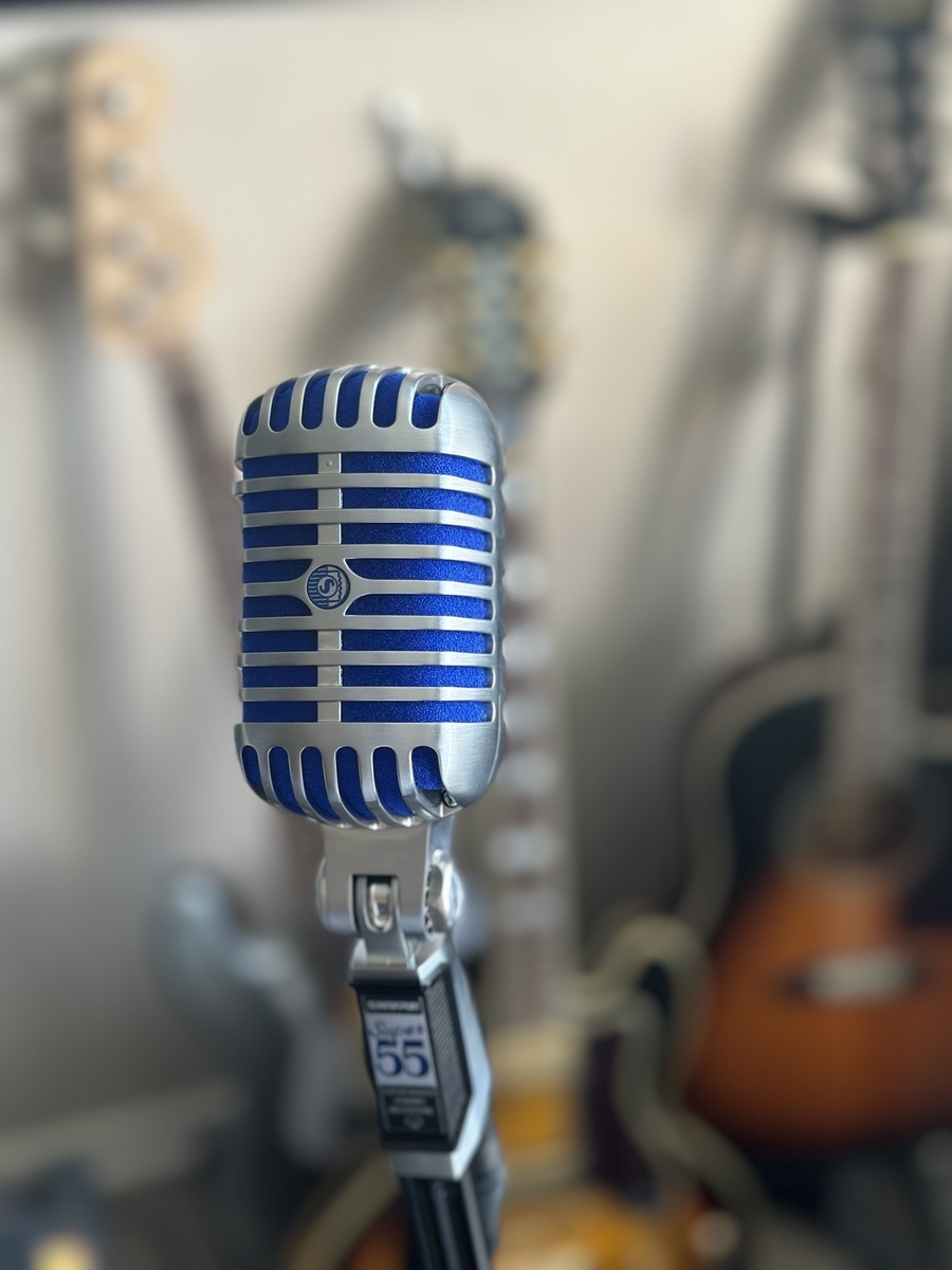 Country Studio Setup by maximiliano_salas featuring Shure Super 55