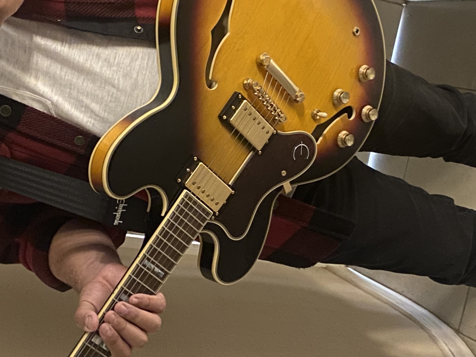 Music Gear Setup by maximiliano_salas featuring Epiphone Sheraton II Pro