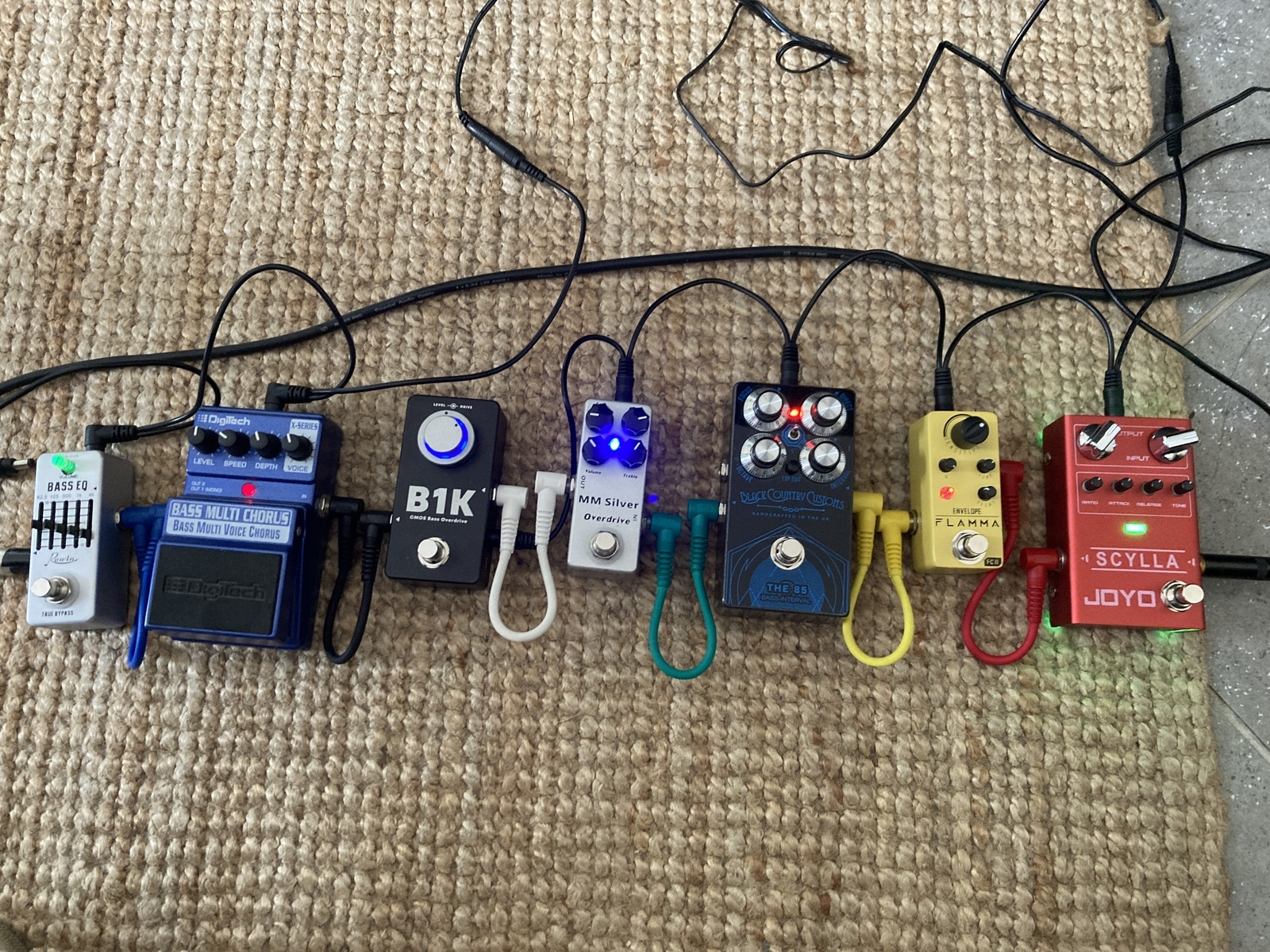 Pedalboard by frogbass77 featuring Joyo R-27 Bass Compressor Scylla, Flamma FC11 Envelope, and Laney Black Country Customs The 85 Bass Interval and 4 more pieces of gear