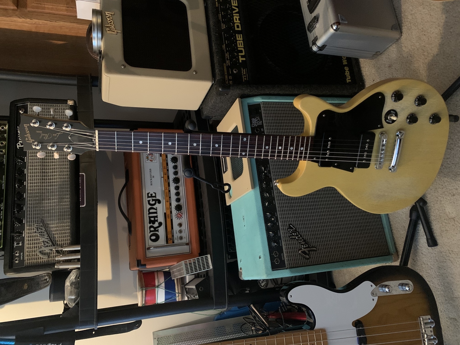 Music Gear Setup by jamescassidy featuring Gibson Les Paul Special Double Cutaway