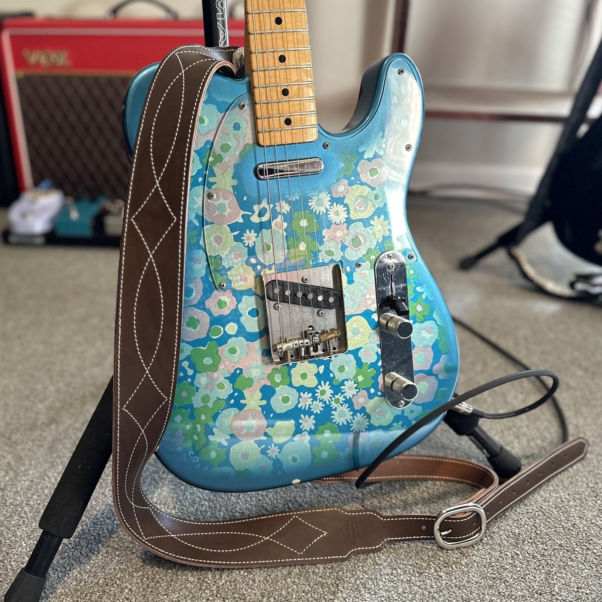 Music Gear Setup by adambrister featuring Fender Classic '69 Blue Flower Floral Stratocaster