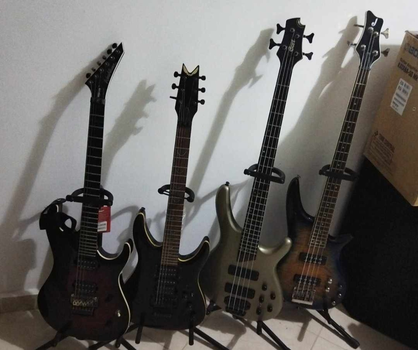 Music Gear Setup by marouanechakib featuring Dean DS-91, Cort Artisan B4, and Jackson Spectra JS3Q Bass Guitar and 1 more piece of gear