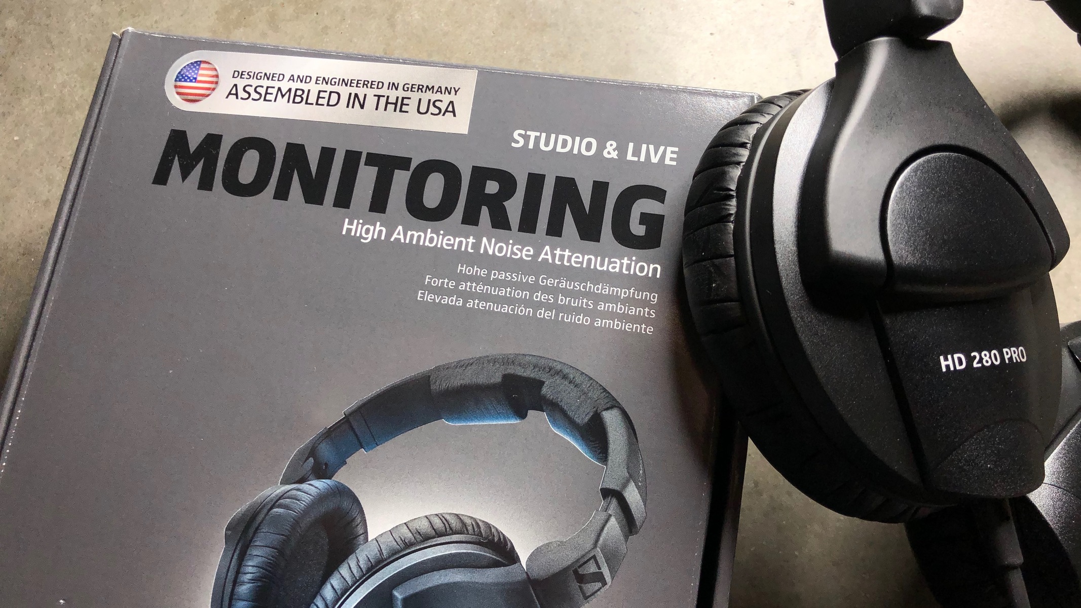 Electronic Studio Setup by equipboard featuring Sennheiser HD 280 Pro