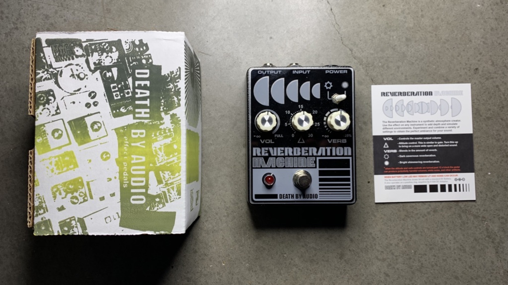 Pedalboard by equipboard featuring Death By Audio Reverberation Machine