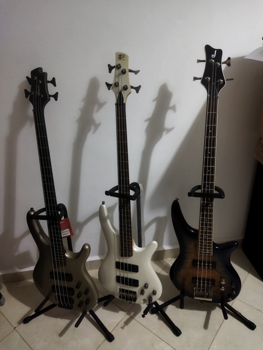 Music Gear Setup by marouanechakib featuring Cort Artisan B4, Ibanez SR300, and Jackson Spectra JS3Q Bass Guitar