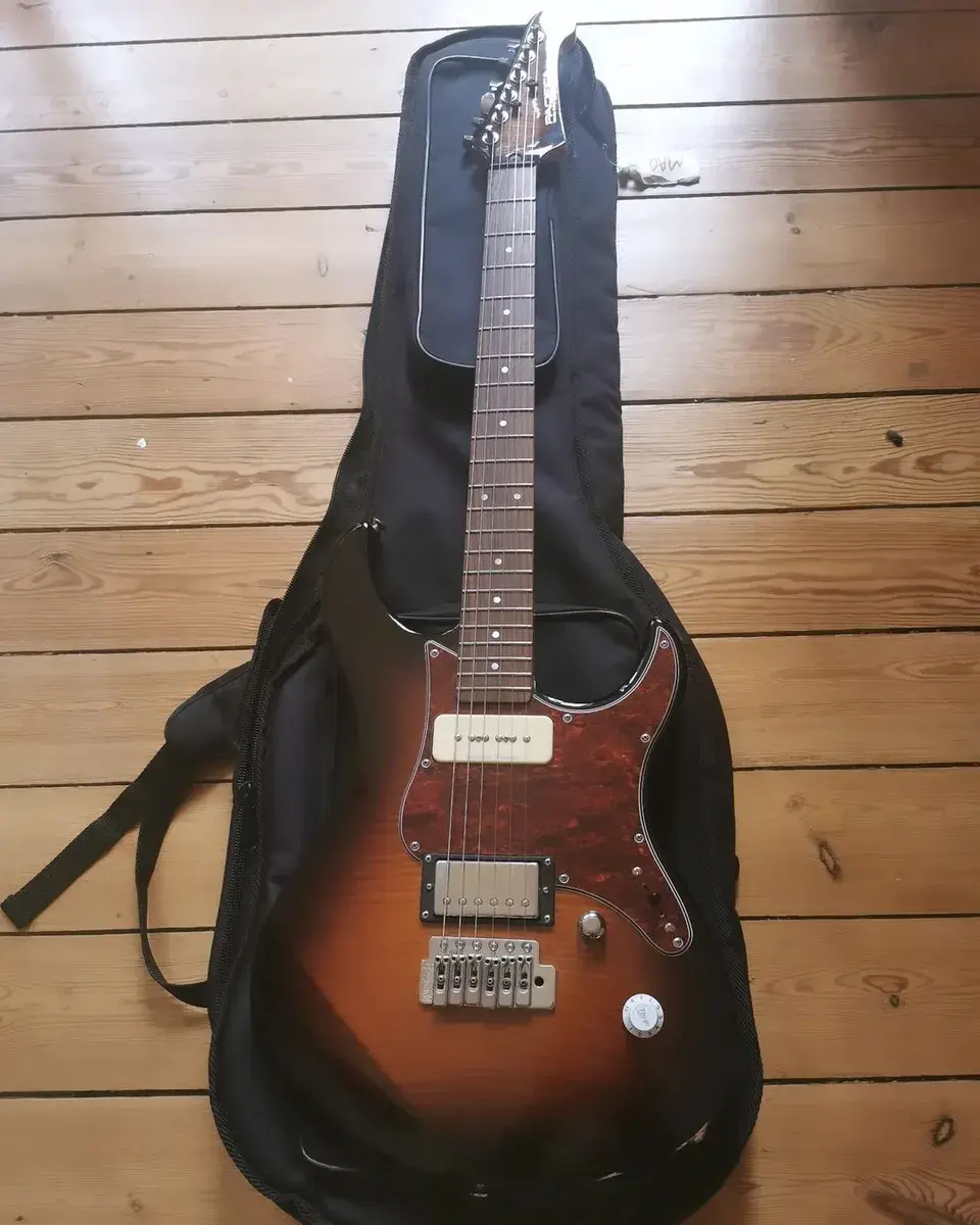 Music Gear Setup by maibanez featuring Yamaha Pacifica 611 VFM