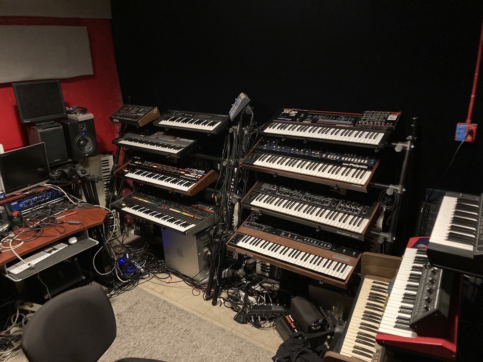 Electronic Synth Setup by deepsignalstudios featuring Roland Alpha Juno-1, Roland Juno-106, and Roland Juno-60 and 11 more pieces of gear