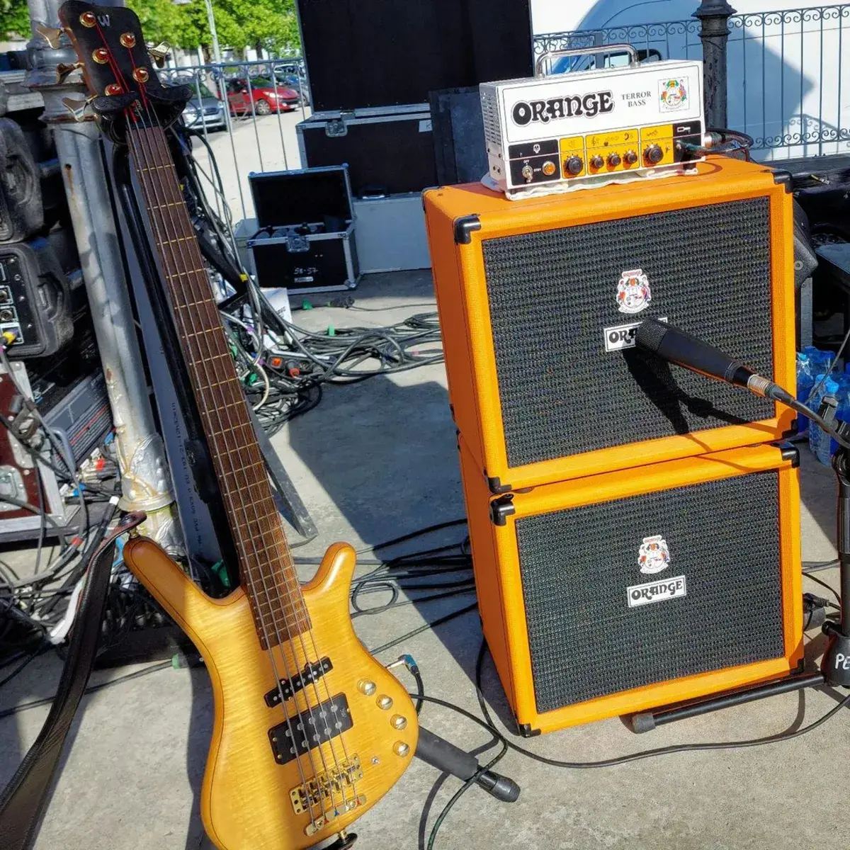 Metal Live Rig by raphbass featuring Orange OBC112 Bass Cabinet, Orange Terror Bass, and Warwick Corvette FNA Jazzman 5-string
