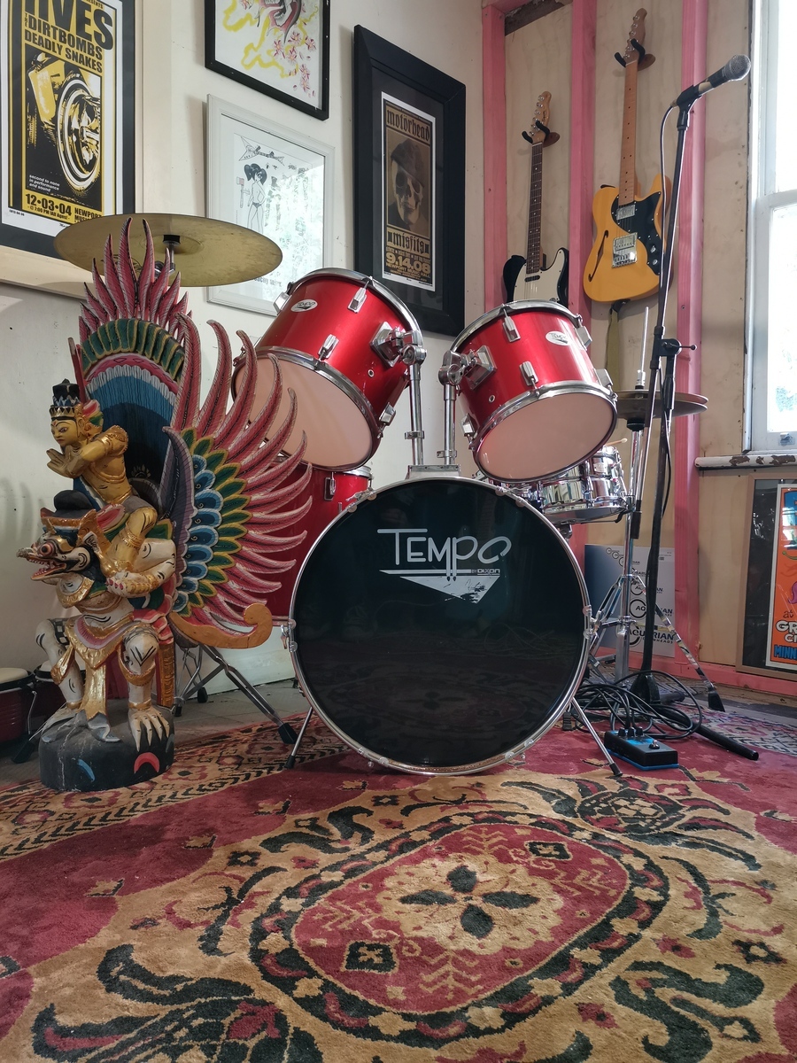 Drum Kit by sonic_thunders featuring Dixon Drumkit, Artist Guitars TL69, and Squier Telecaster California Series and 2 more pieces of gear