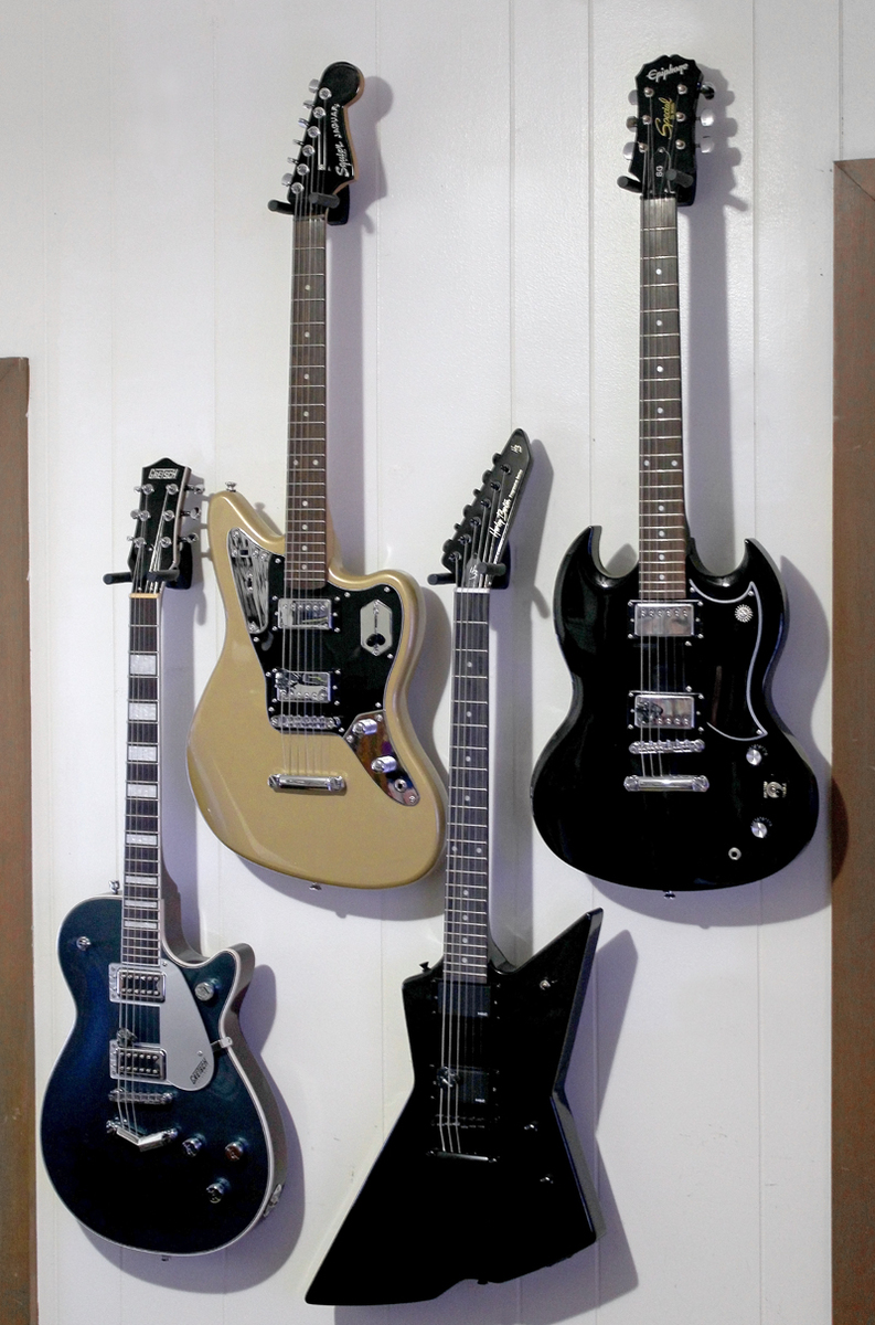Metal Music Gear Setup by memoryloop featuring Gretsch G5220 Electromatic Jet BT, Squier Contemporary Jaguar HH ST, and Harley Benton EX-84 Progressive Series and 1 more piece of gear