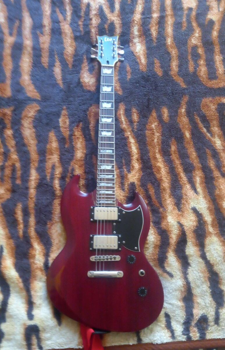 Music Gear Setup by dvfl featuring ESP-LTD Viper-256