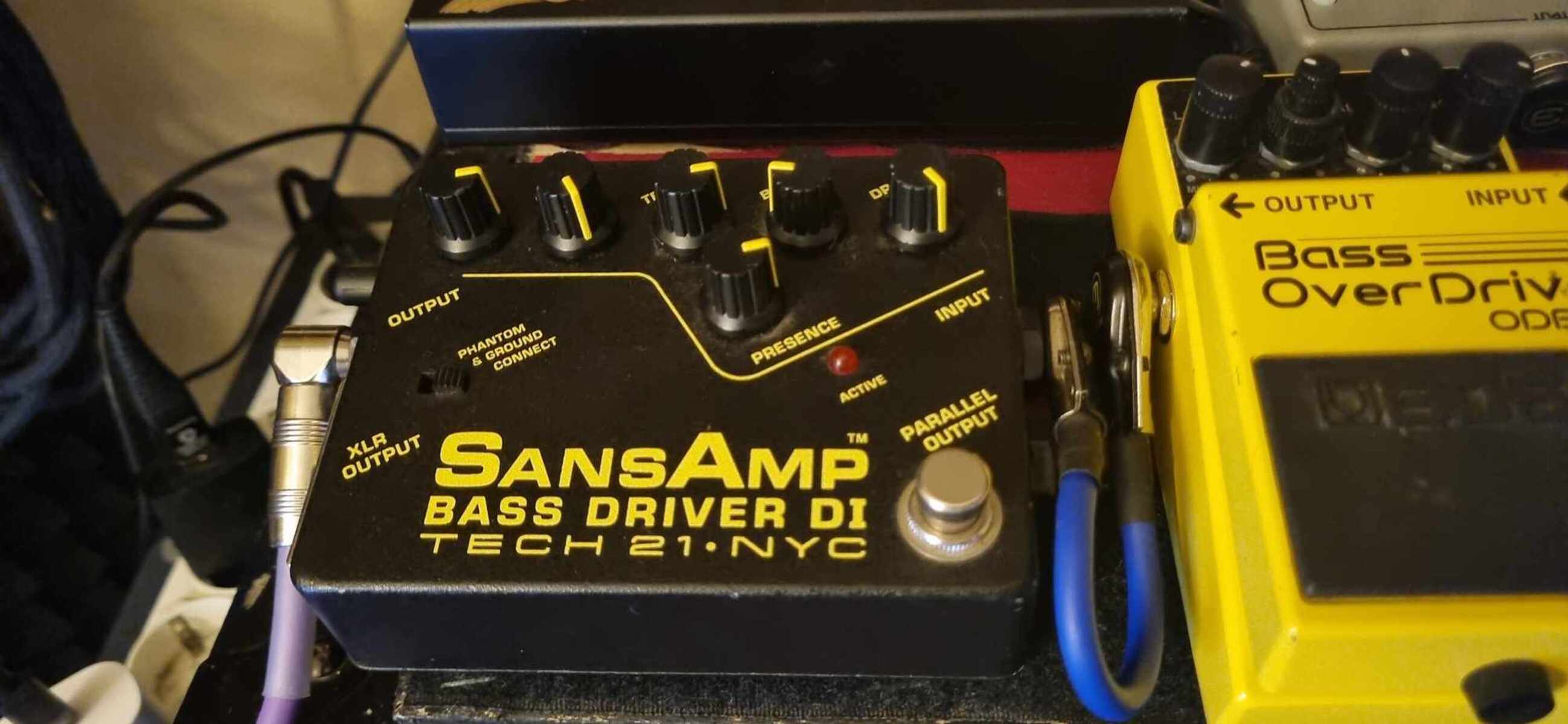 Metal Pedalboard by mamukagafrindashvili featuring Tech 21 SansAmp Bass Driver Direct Input