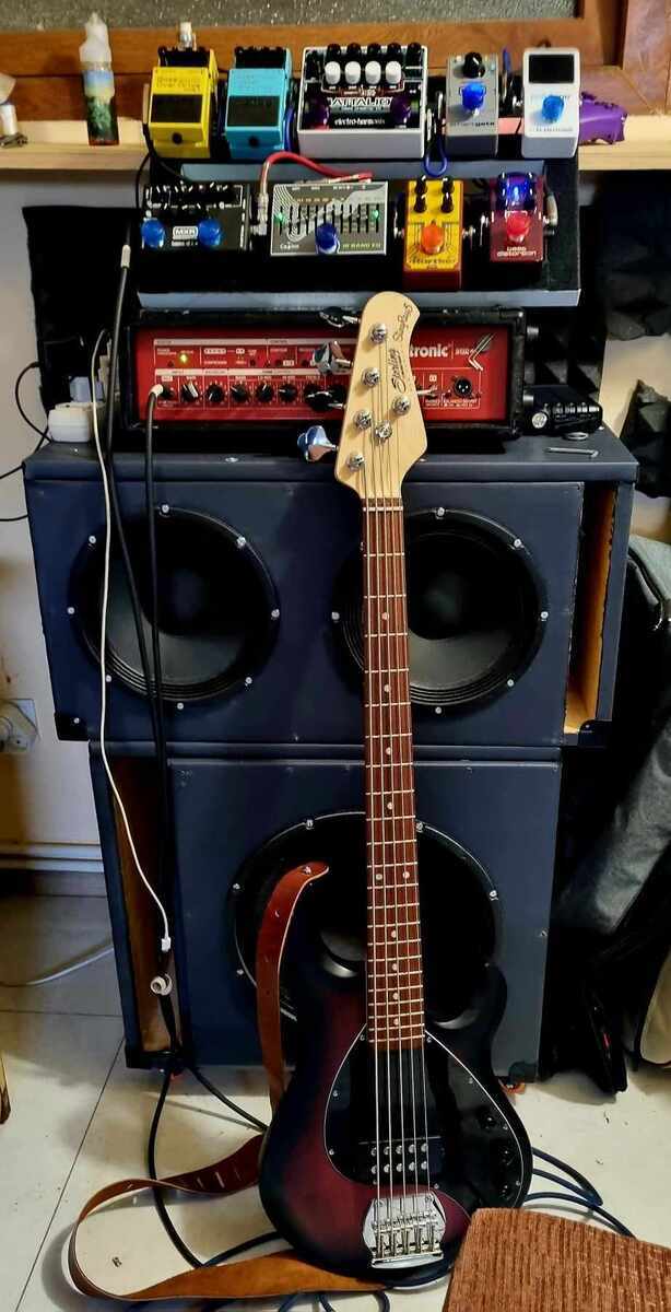 TC Electronic Pedalboard by mamukagafrindashvili featuring Sterling by Music Man StingRay5 and TC electronic bh 500 Bass head