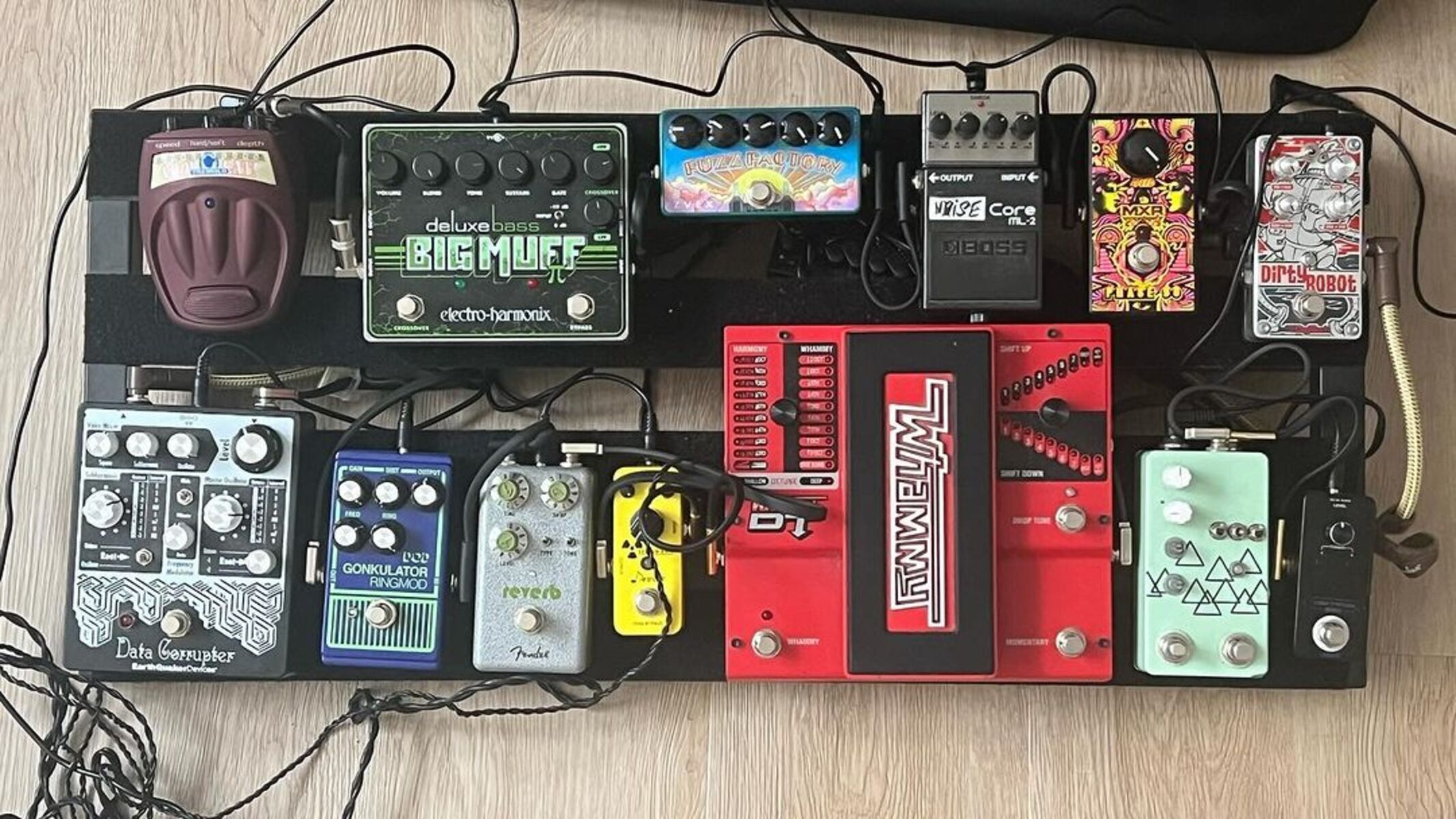 Pedalboard by am_studio featuring Lekato Loop Station, Montreal Assembly Count to Five, and DigiTech Whammy DT and 11 more pieces of gear