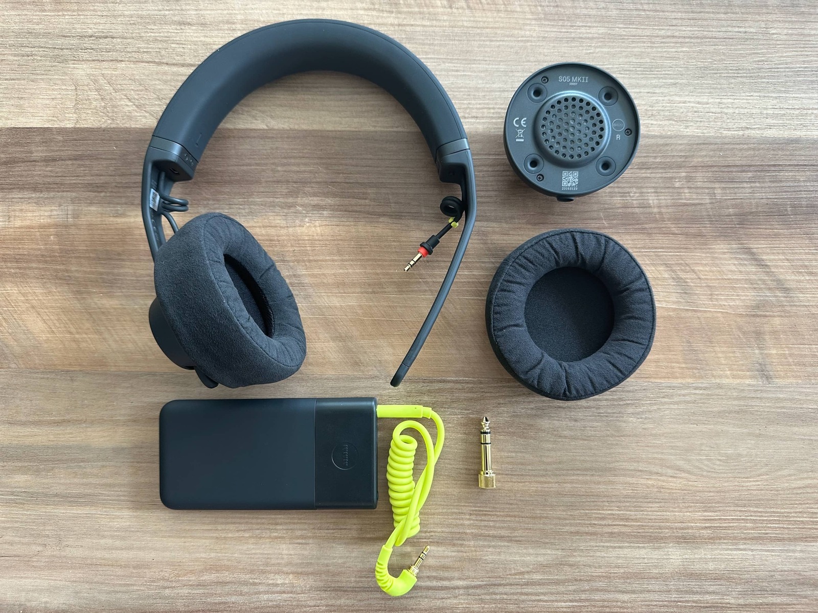 Studio Setup by equipboard featuring AIAIAI TMA-2 Wireless+ Headphones