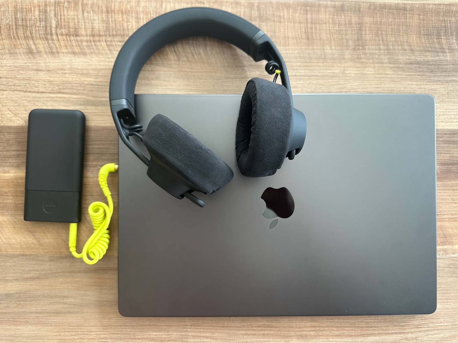 Studio Setup by equipboard featuring AIAIAI TMA-2 Wireless+ Headphones