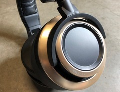 Photo of Equipboard testing Status SM-CB1 Headphones