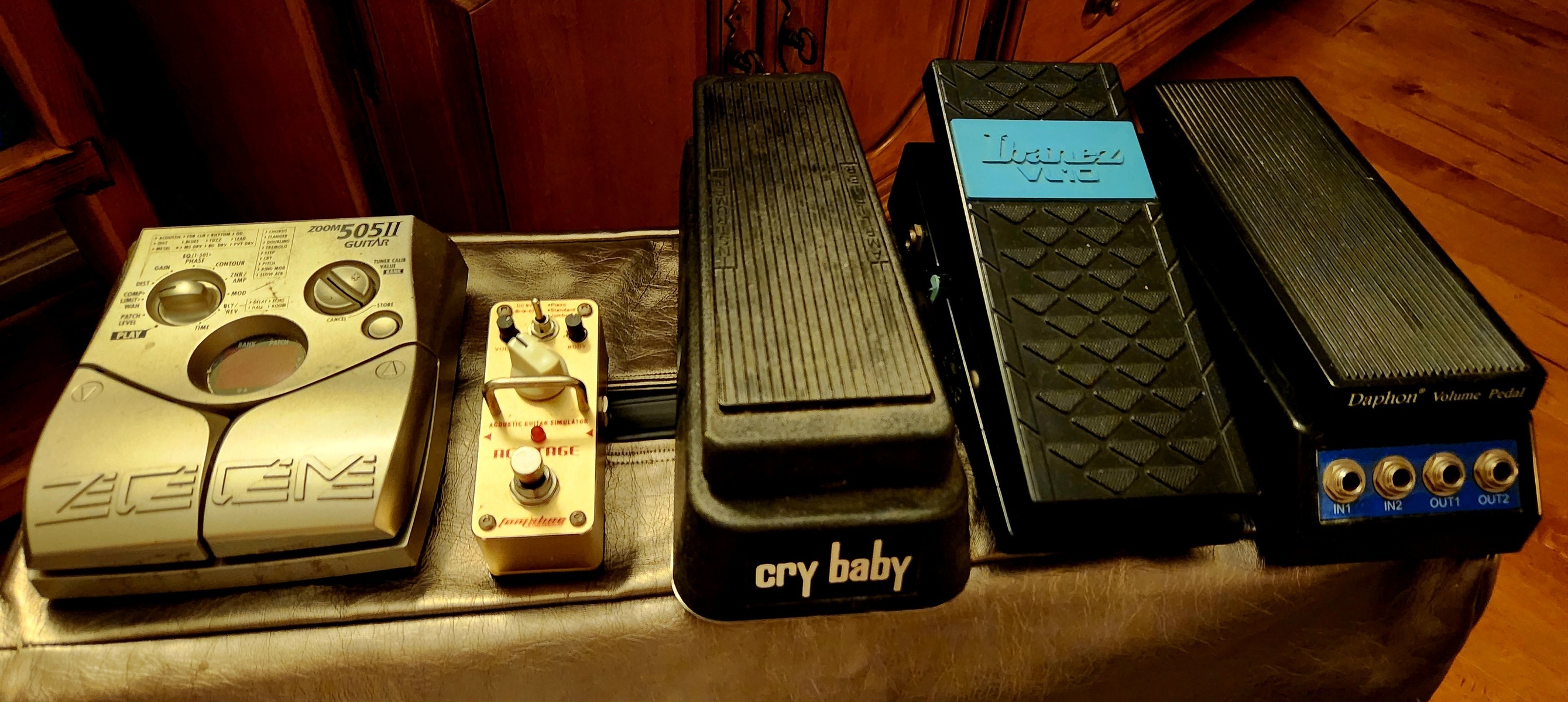 Metal Pedalboard by bulwark616 featuring Dunlop GCB-95 Cry Baby, Tom'sline AAS-3 AC Stage, Acoustic Guitar Simulator Pedal, and ZOOM 505II and 1 more piece of gear