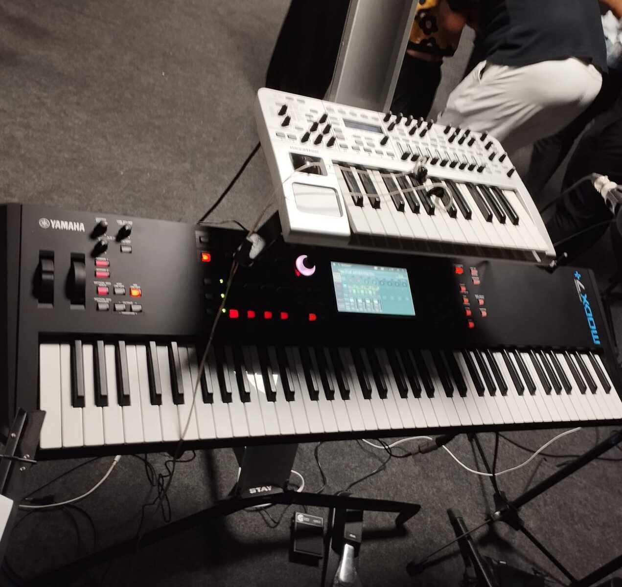 Novation Live Rig by alexeiparedes featuring Yamaha MODX7+ 76 Semi-weighted Key Synthesizer and Novation X-Station 25 Synthesizer/USB Interface
