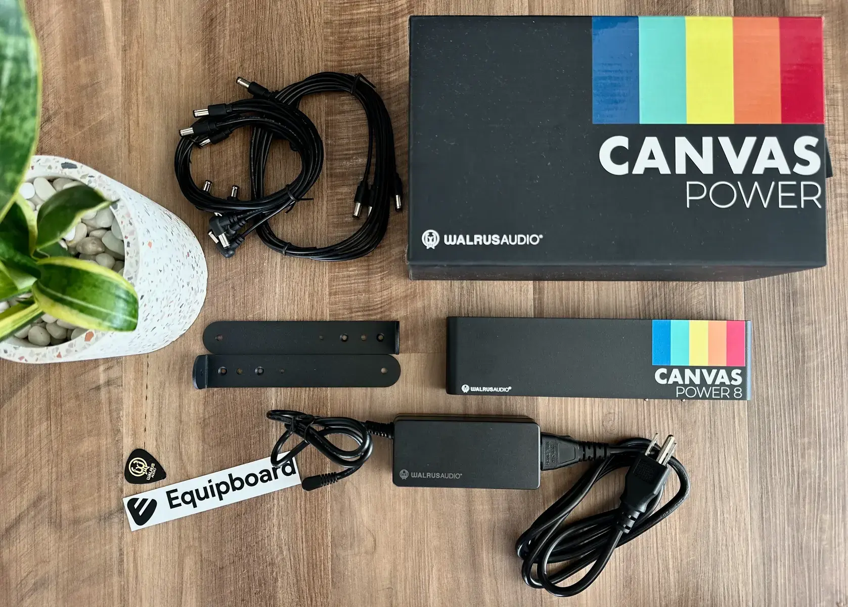 Pedalboard by equipboard featuring Walrus Audio Canvas 8 Pedal Power Supply