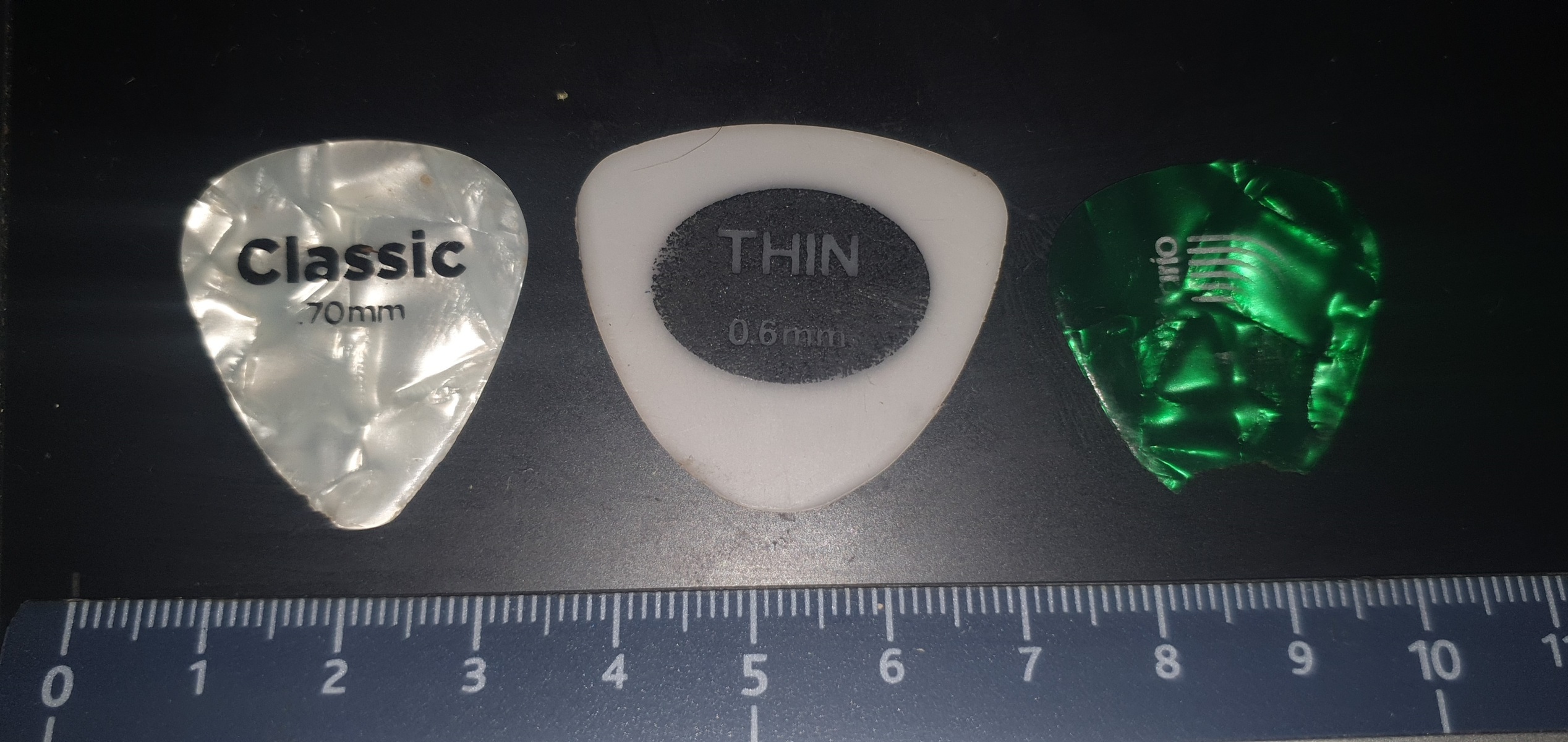 Music Gear Setup by hashimoto featuring D'Addario Assorted Pearl Celluloid Guitar Picks