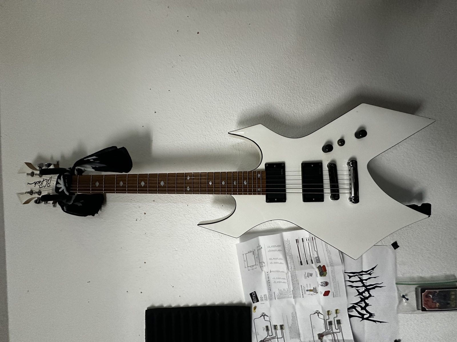 Music Gear Setup by damm1t featuring B.C. Rich Warlock Revenge