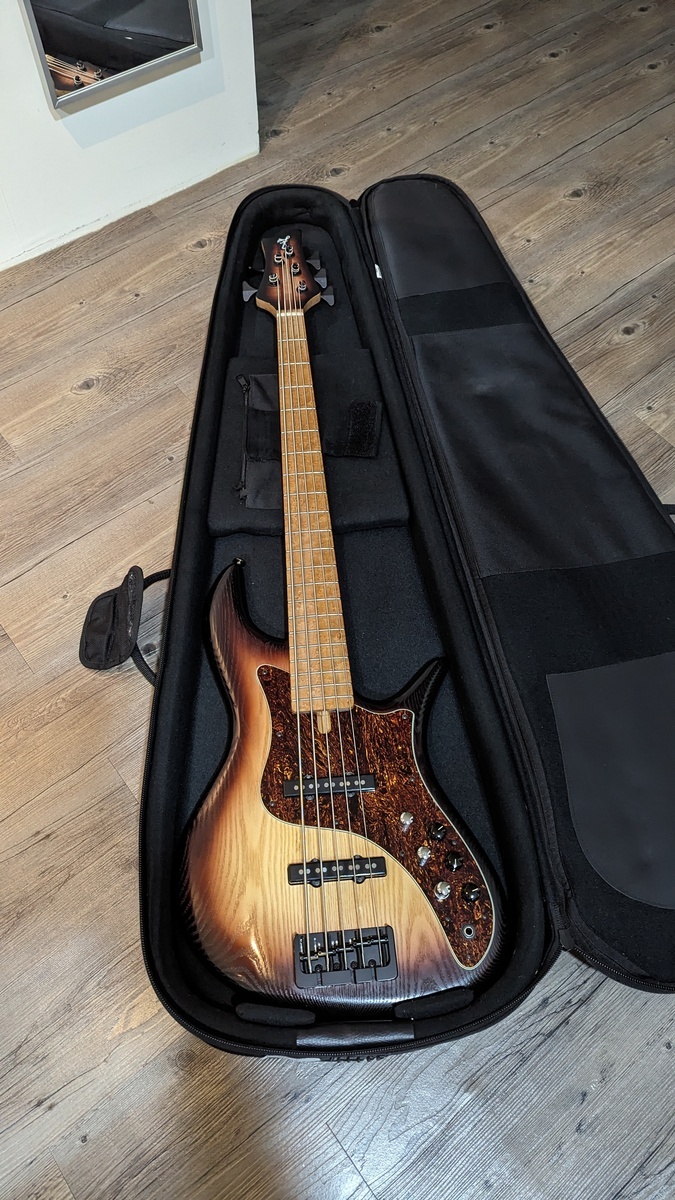 dani_foxx's music gear photo