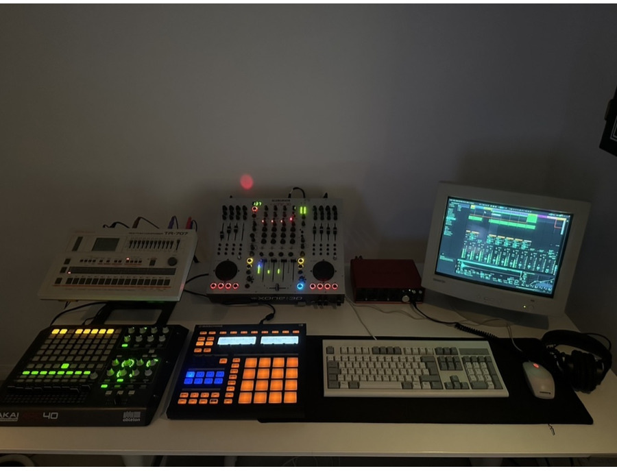 Akai Professional APC40 - What To Know & Where To Buy | Equipboard