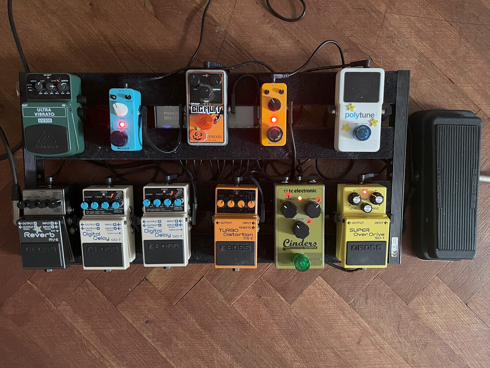 Pedalboard by zaza_3121 featuring TC Electronic PolyTune 3, Boss SD-1 Super OverDrive, and TC Electronic Cinders Overdrive and 8 more pieces of gear