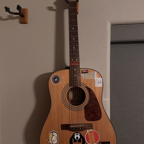 Photo of Fender CD-140S in a guitar
