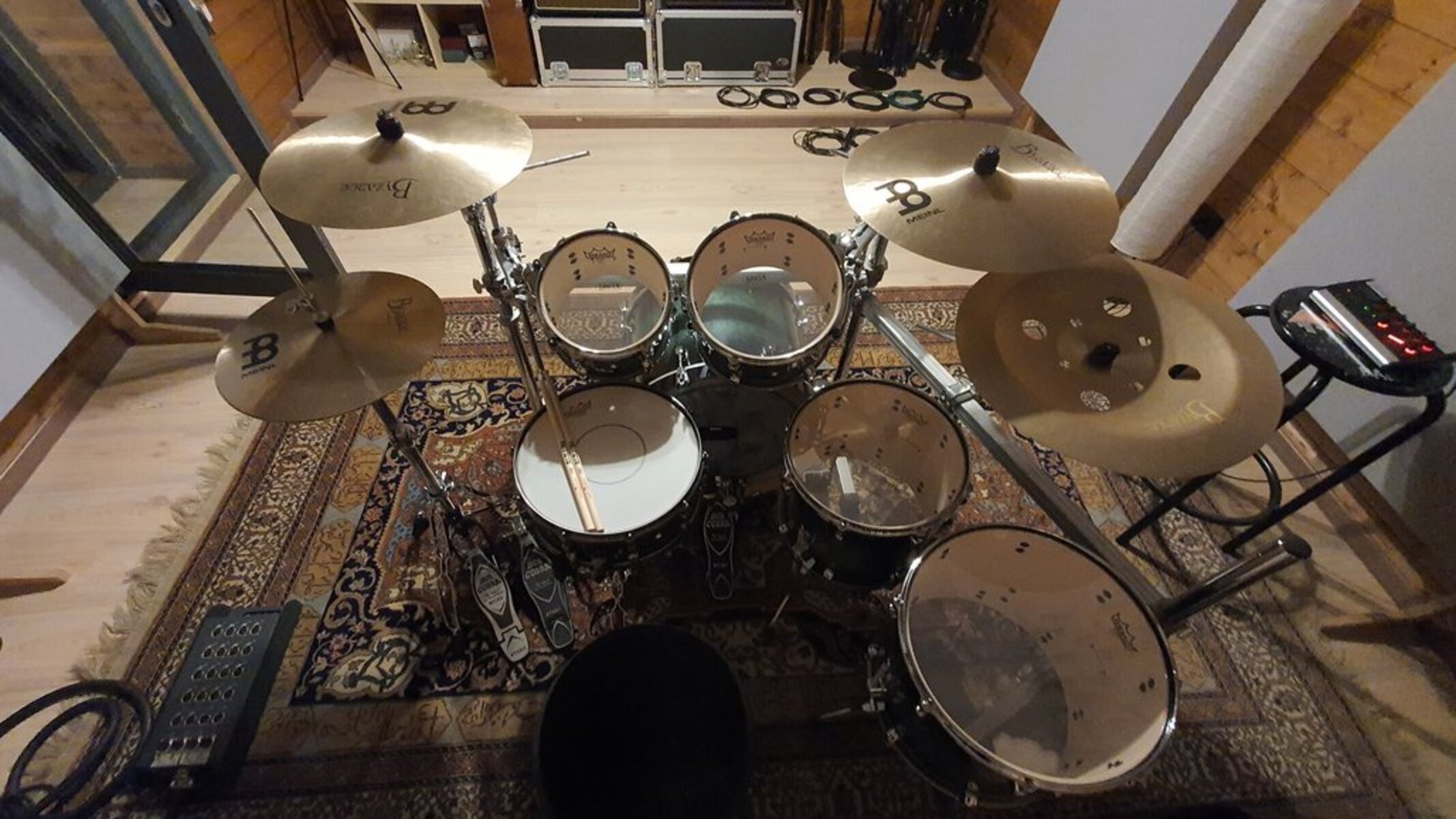 Metal Drum Kit by leodallaverde featuring Tama Starcl. Performer 5pcs -MSL, 14" Byzance Traditional Medium Hihat, and Meinl 18 Byzance Traditional Thin Medium Crash and 7 more pieces of gear