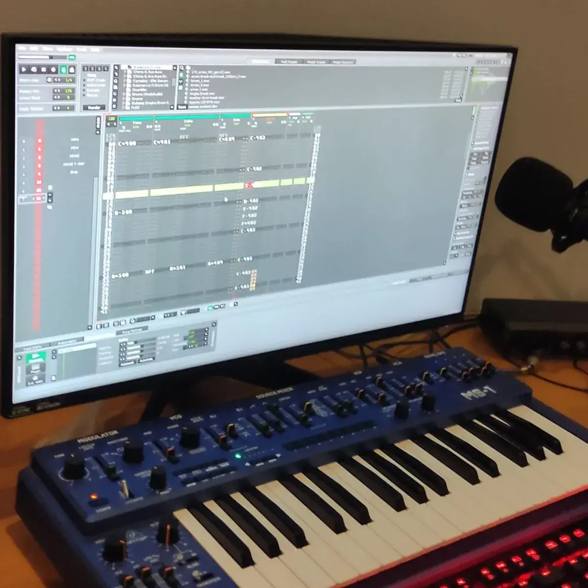 Electronic Studio Setup by fpszky featuring Behringer MS-1 BL, Renoise, and Neewer NW-800