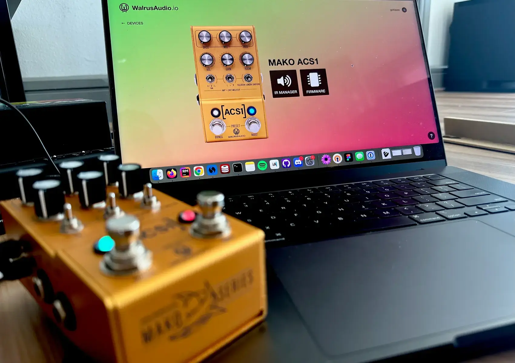 Pedalboard by equipboard featuring Walrus Audio MAKO Series ACS1