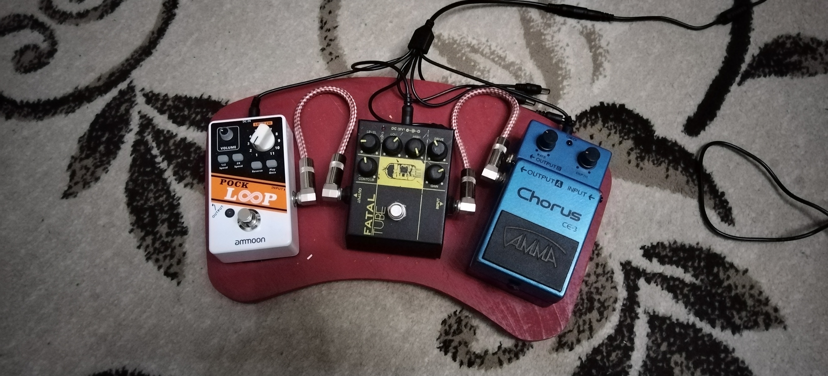 Boss Pedalboard by seltzlg featuring Ammoon Pock Loop and Boss CE-2 Chorus