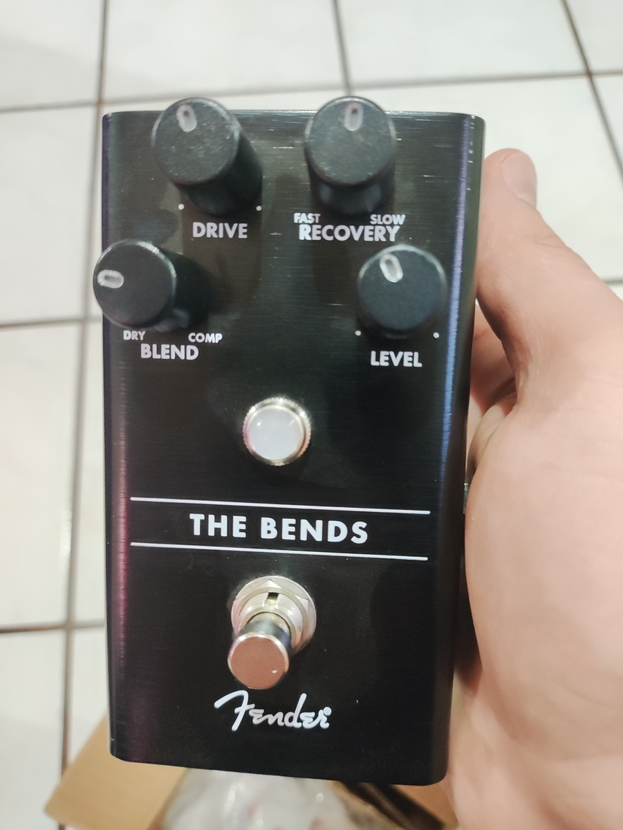 Music Gear Setup by el_cacto featuring Fender The Bends Compressor