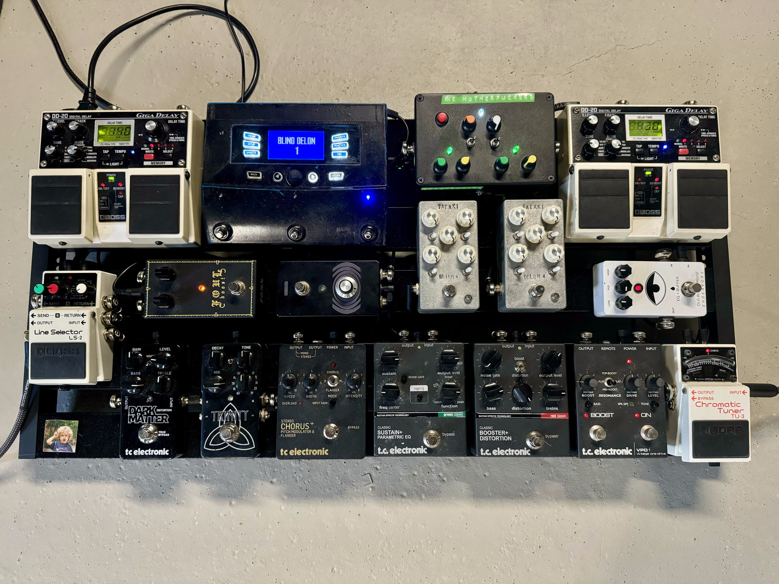 Pedalboard by kolkoz featuring Boss DD-20 Giga Delay, TC Electronic SCF Gold Stereo Chorus Flanger, and TC Electronic Trinity and 5 more pieces of gear