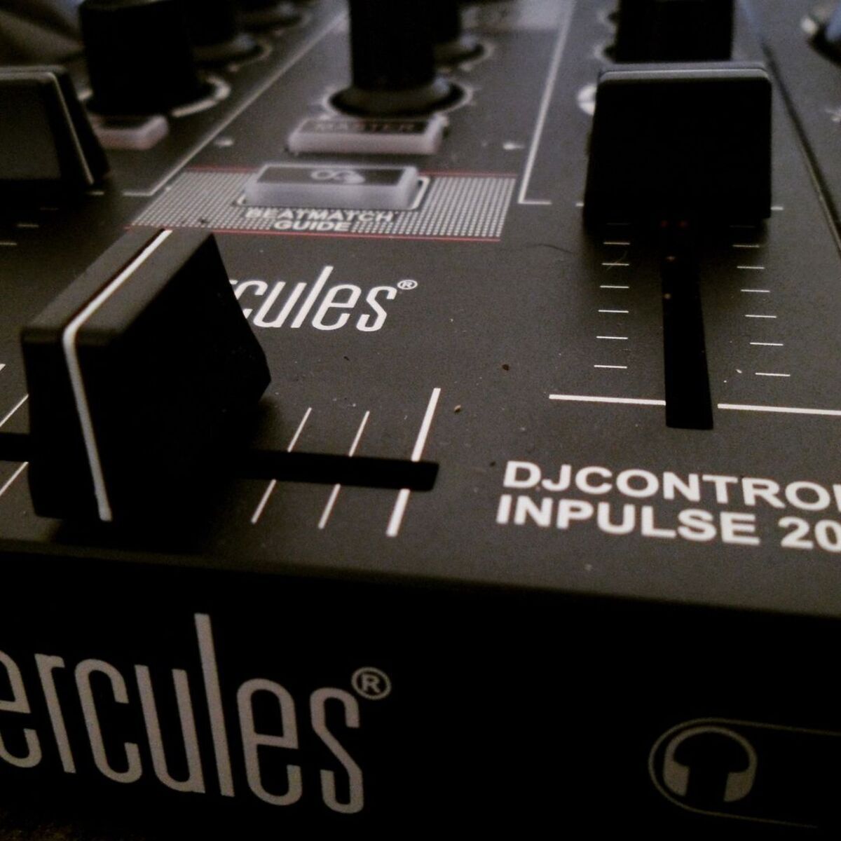 dj_villadelaguas's music gear photo