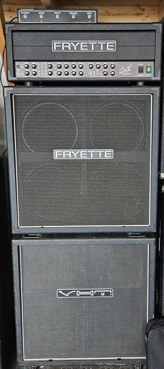 oracles's music gear photo