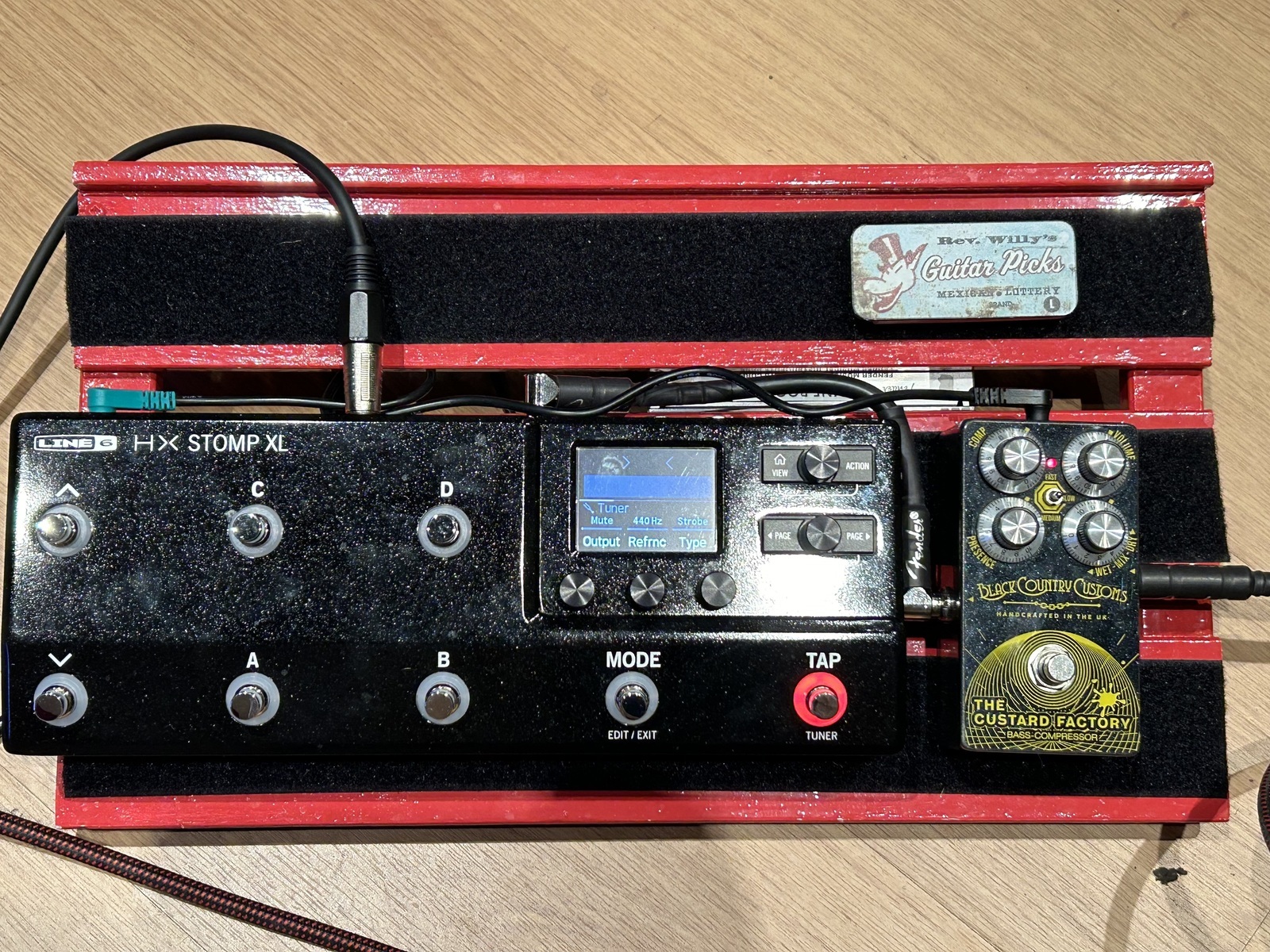 Country Pedalboard by chrisdesign featuring Line 6 Hx Stomp XL, Laney Black Country Customs The Custard Factory, and Fender Engine Room LVL5 Power Supply