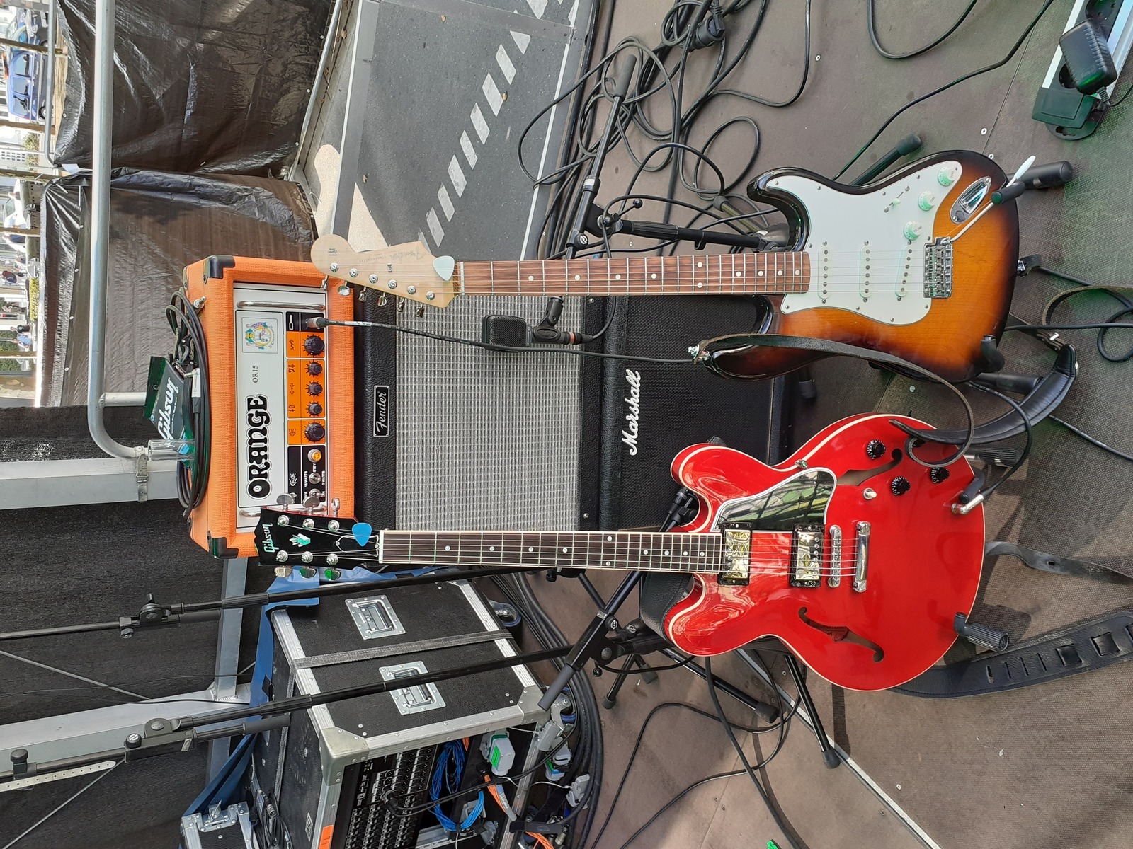 Country Amp Rig by martin_gotte featuring Gibson ES-335, Fender Stratocaster Electric Guitar, and Orange OR15H 15W Tube Guitar Amp Head and 2 more pieces of gear