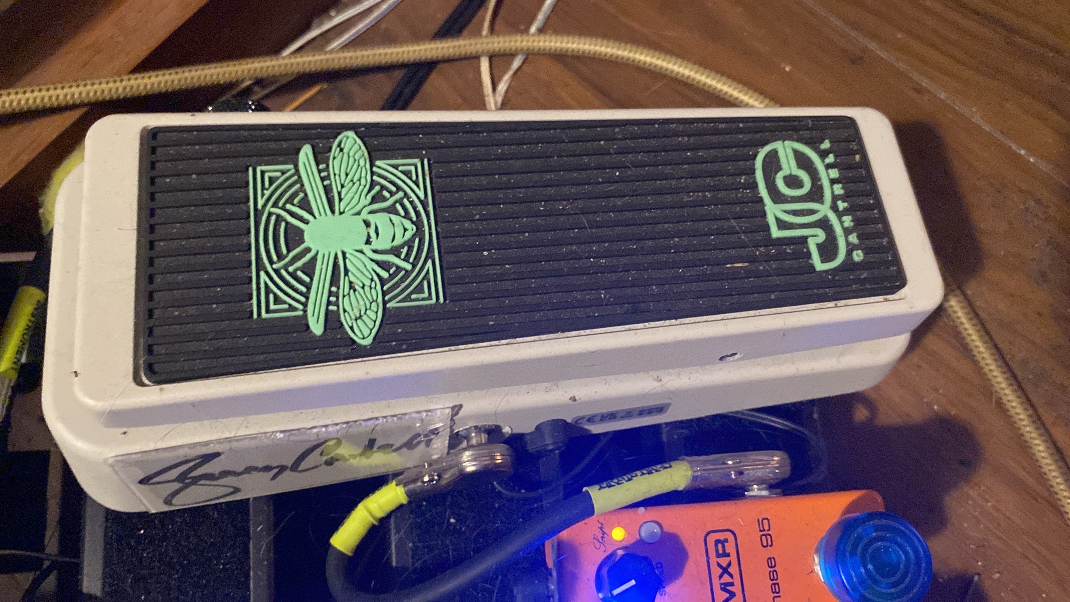 Pedalboard by callummccaul featuring Dunlop JC95FFS Jerry Cantrell Cry Baby Limited Edition Wah - Firefly