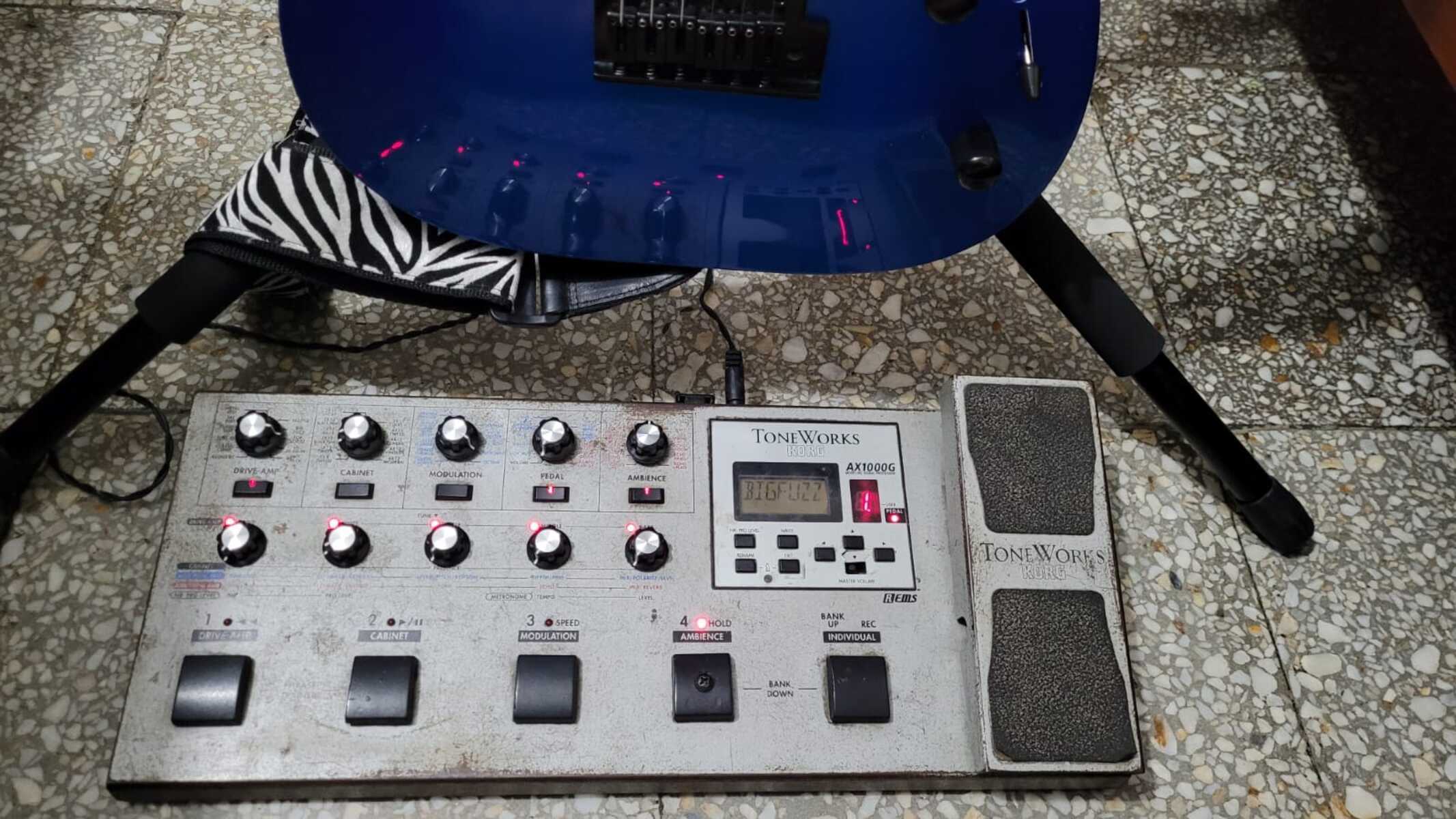 Pedalboard by hojaldre featuring Korg ToneWorks AX1000G