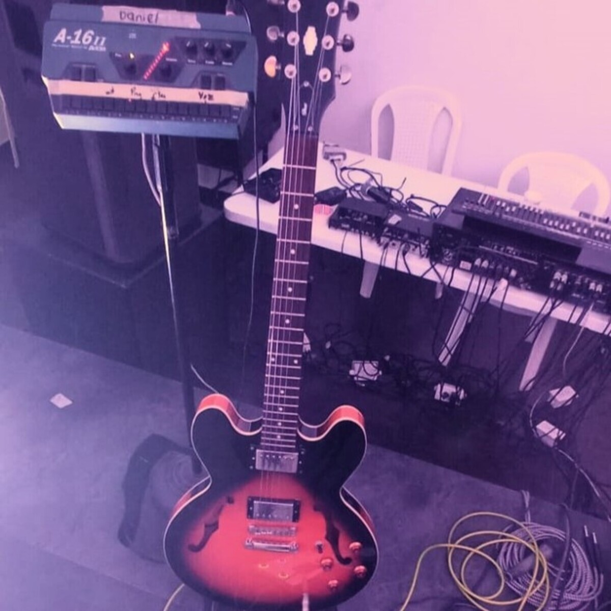 Music Gear Setup by mhbm featuring Epiphone ES-335 Dot VS electric guitar