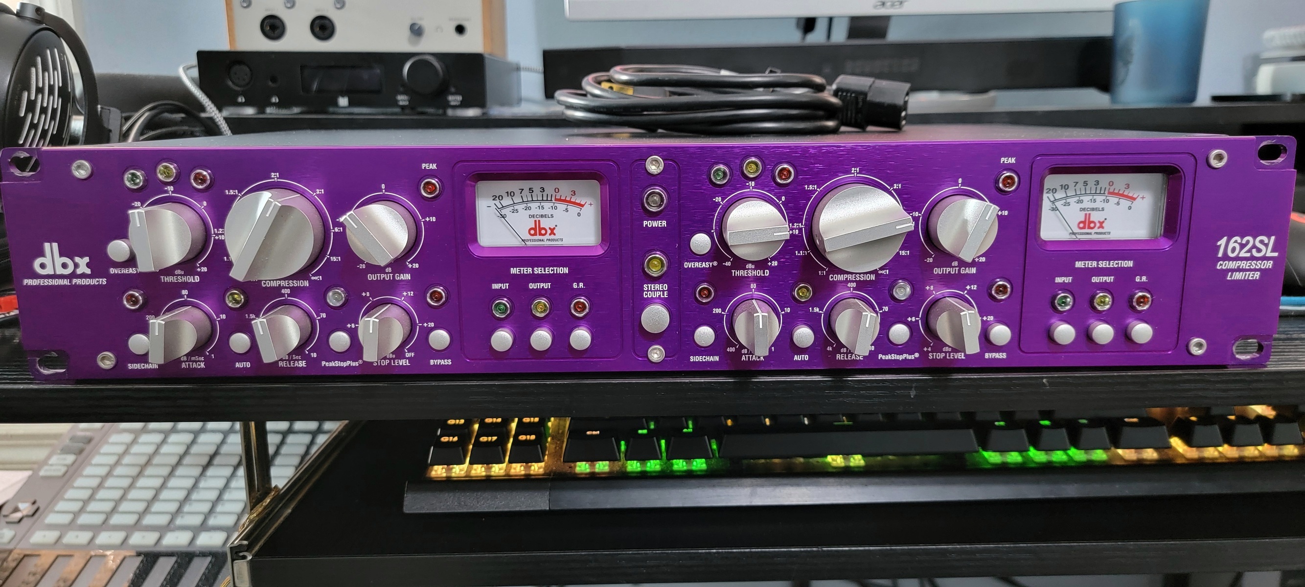 Electronic Studio Setup by mellisonant_mike featuring DBX 162SL Stereo Compressor, Universal Audio Volt 476 USB-C Audio Interface, and Native Instruments Maschine Jam and 1 more piece of gear